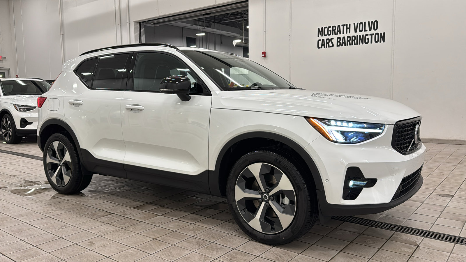 New 2026 Volvo XC40 B4 Plus w/ Climate Package FWD image 3