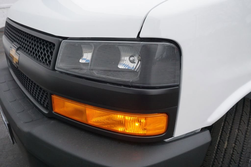 New 2026 Chevrolet Express 3500 Extended w/ Driver Convenience Package image 22