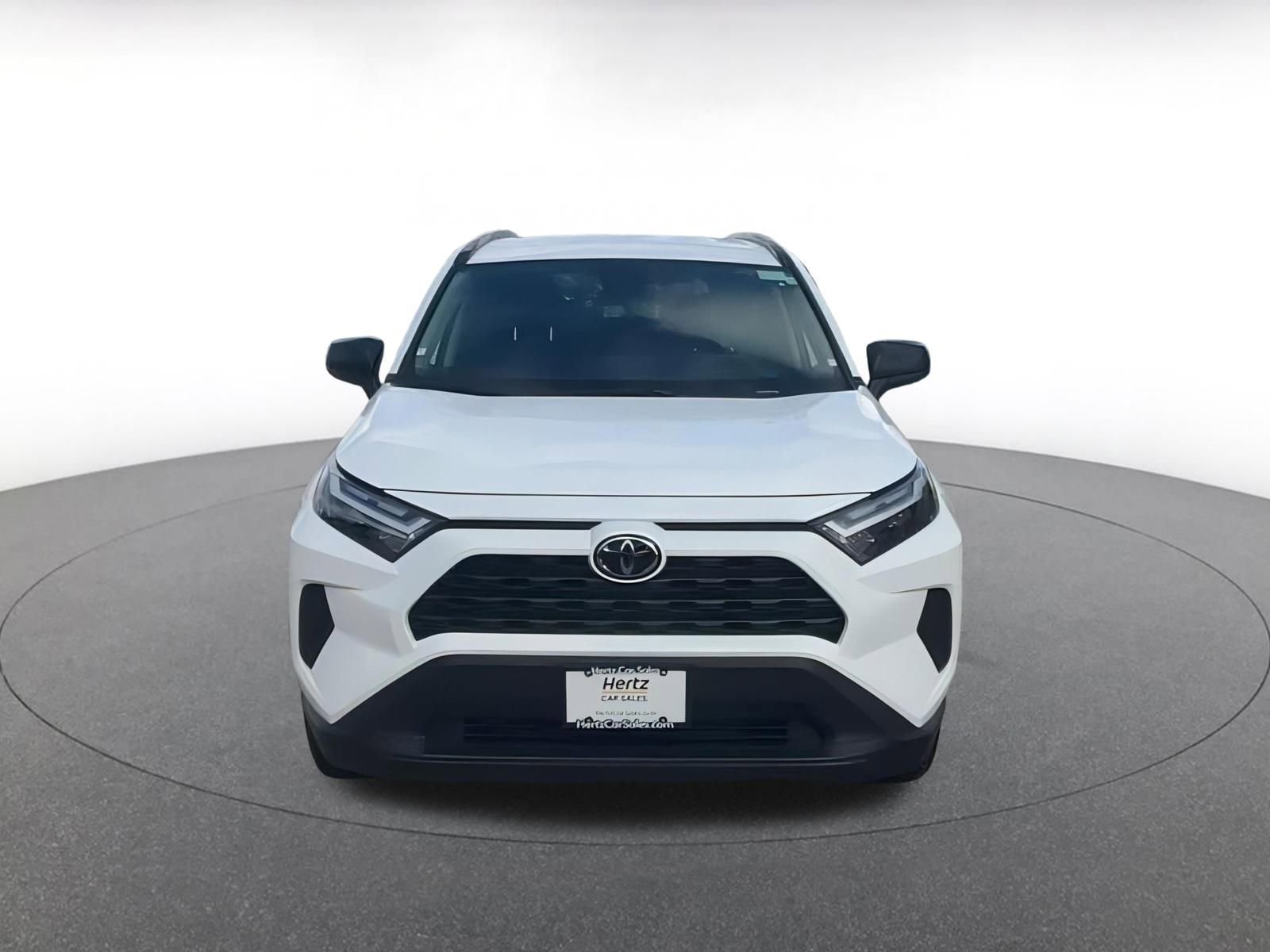 Used 2025 Toyota RAV4 LE image 4