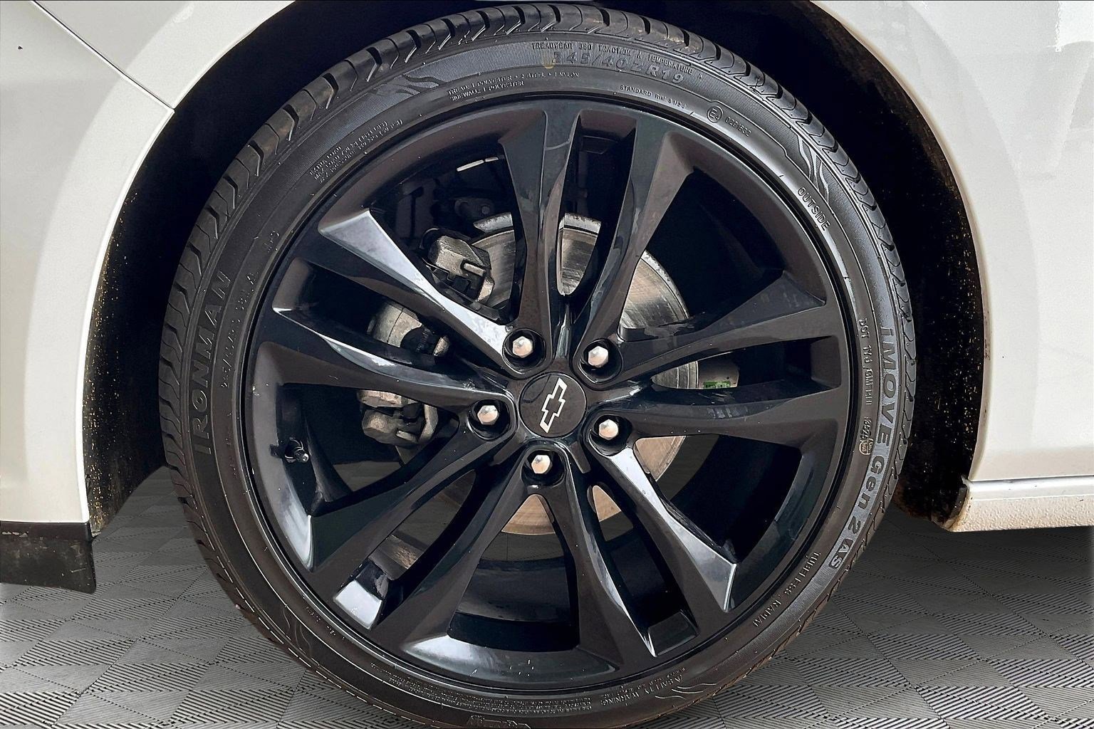 Used 2024 Chevrolet Malibu LT w/ Sport Edition image 32