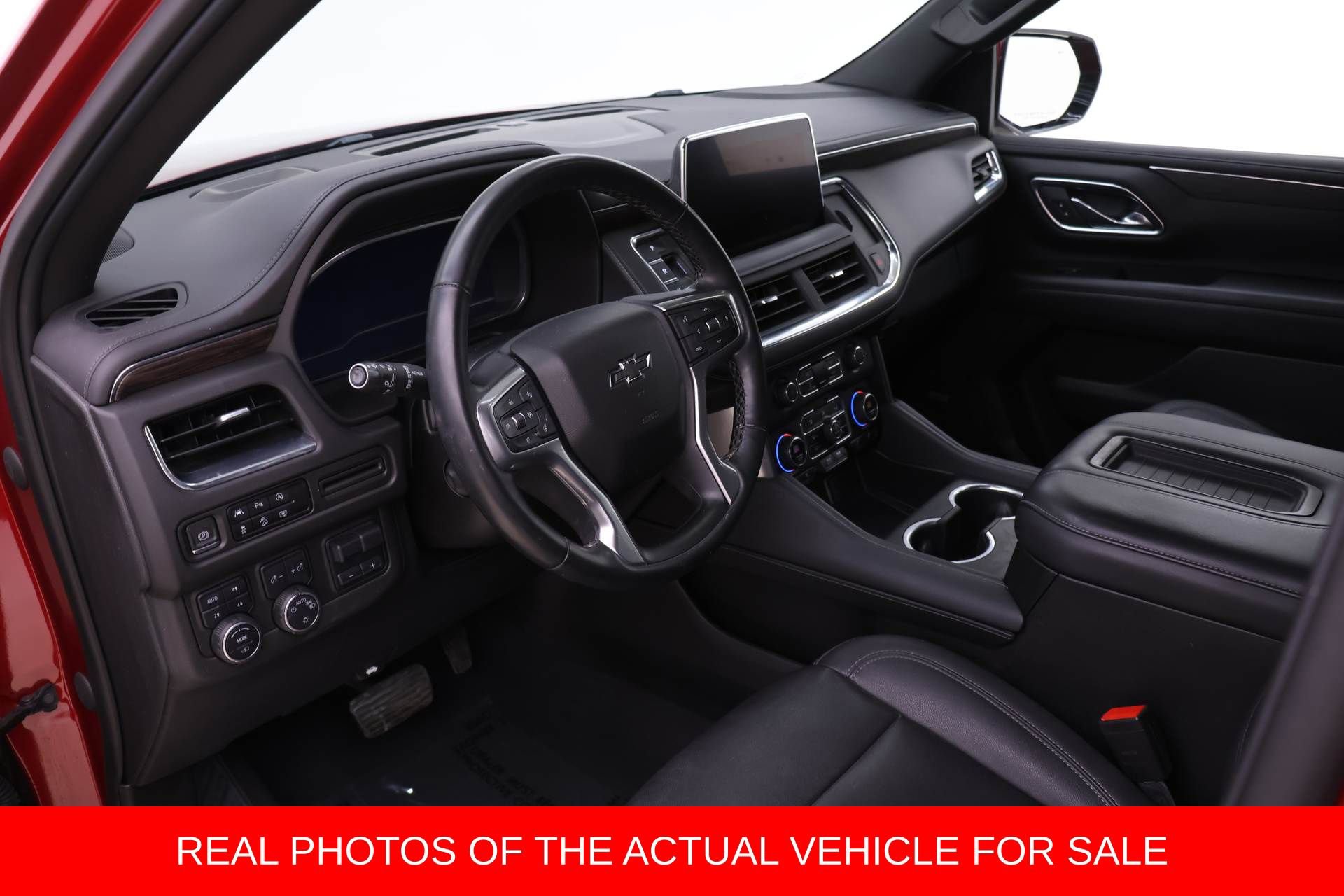 Used 2023 Chevrolet Tahoe Z71 w/ Z71 Off-Road Package image 3