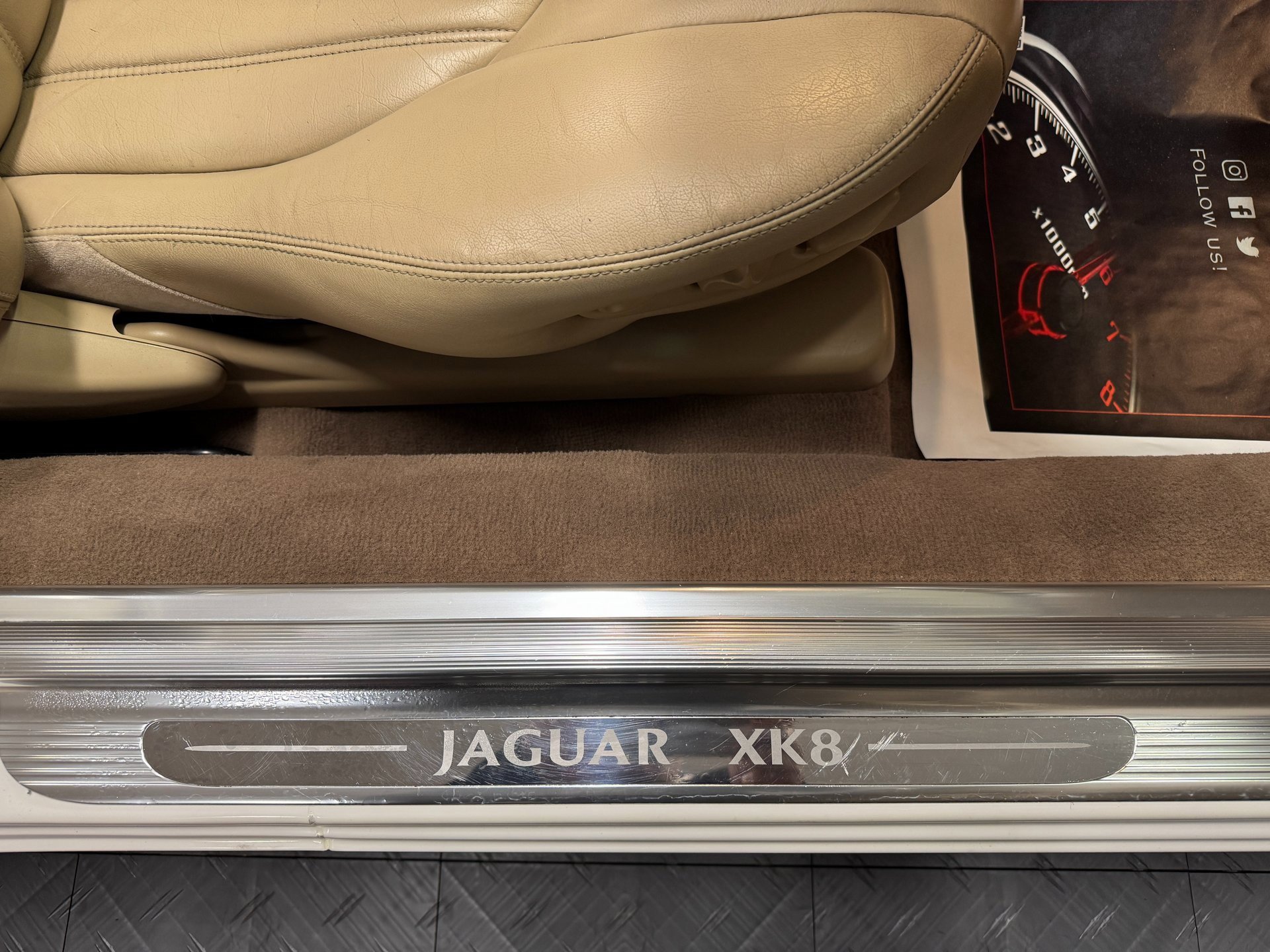 Used 2003 Jaguar XK8 Convertible image 19