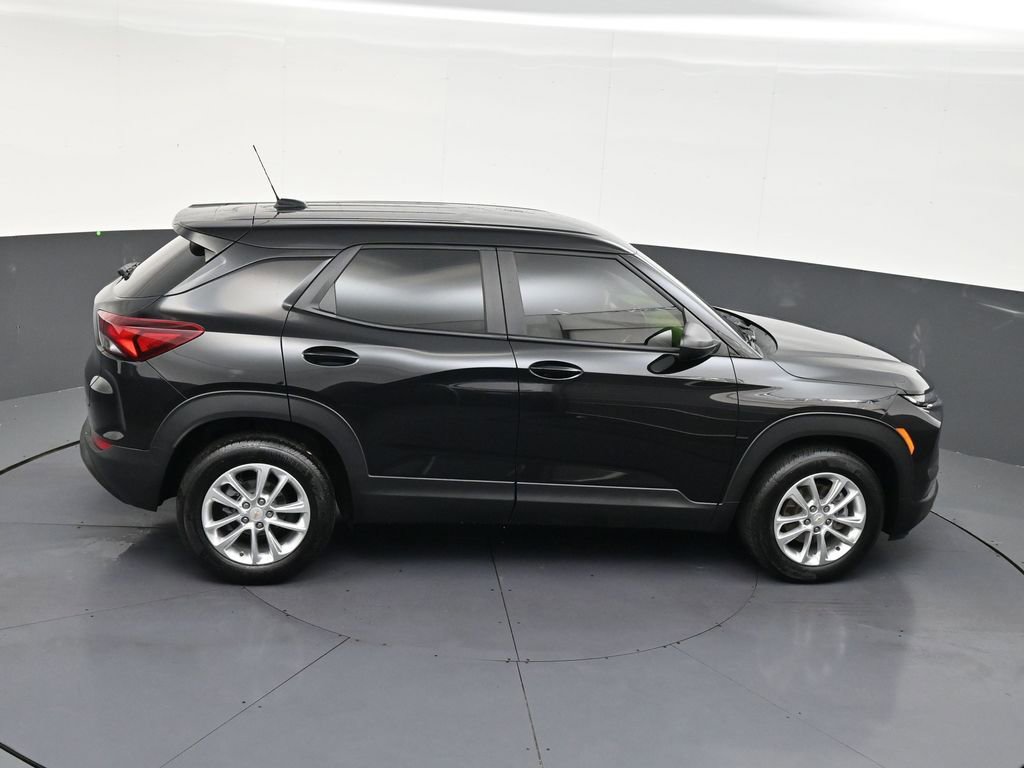 Used 2025 Chevrolet TrailBlazer LS FWD image 18