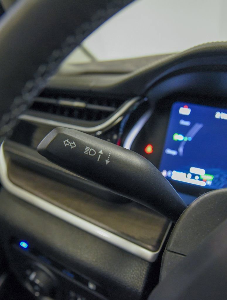 Used 2022 Jeep Grand Cherokee Limited 4xe image 28