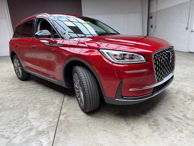 Used 2023 Lincoln Corsair Reserve image 7