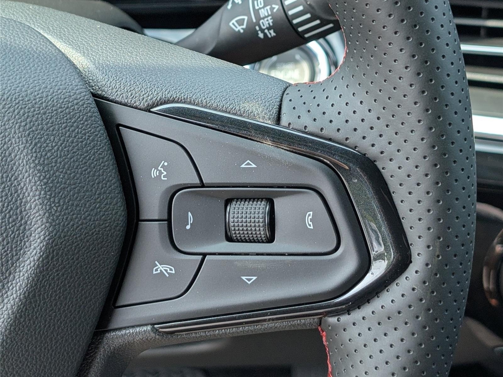 New 2026 Chevrolet Trax RS w/ Driver Confidence Package FWD image 20