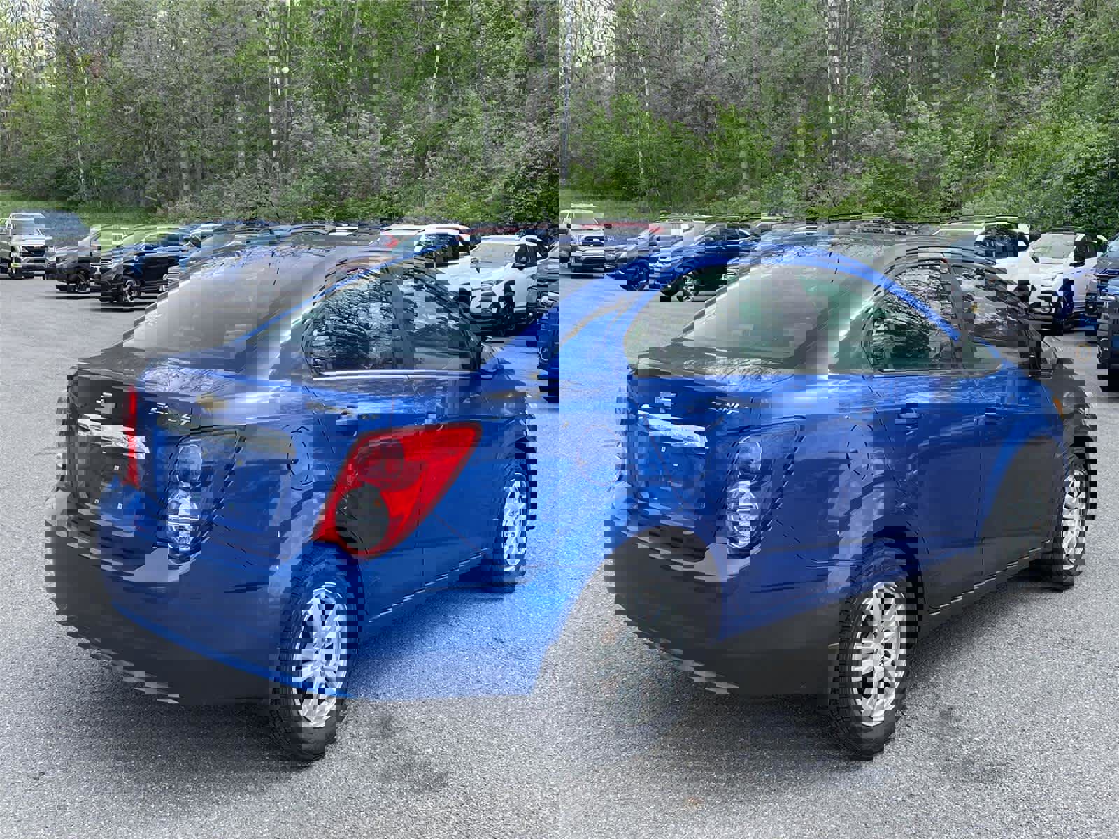 Used 2016 Chevrolet Sonic LT FWD image 3