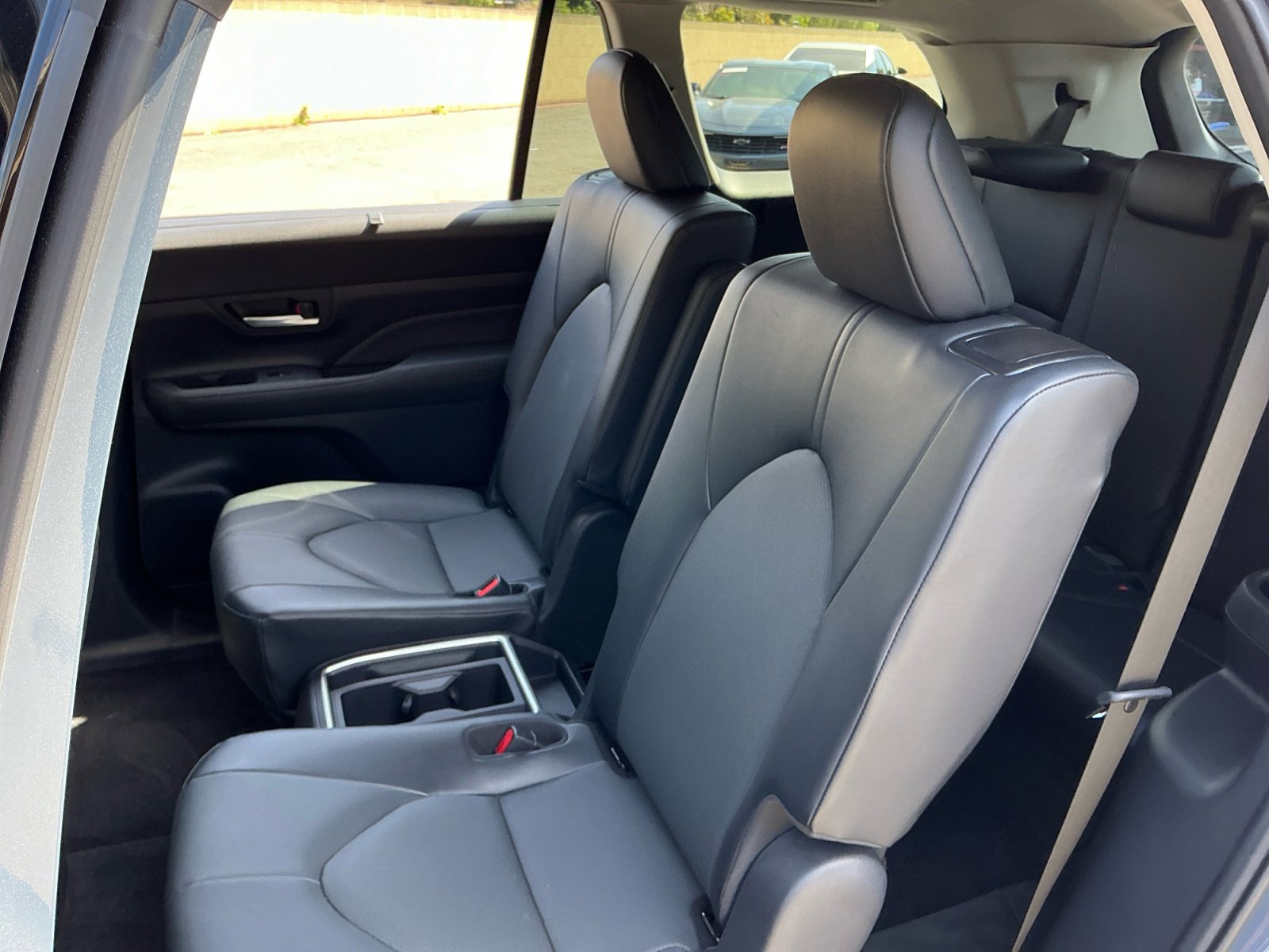Used 2025 Toyota Grand Highlander FWD image 19