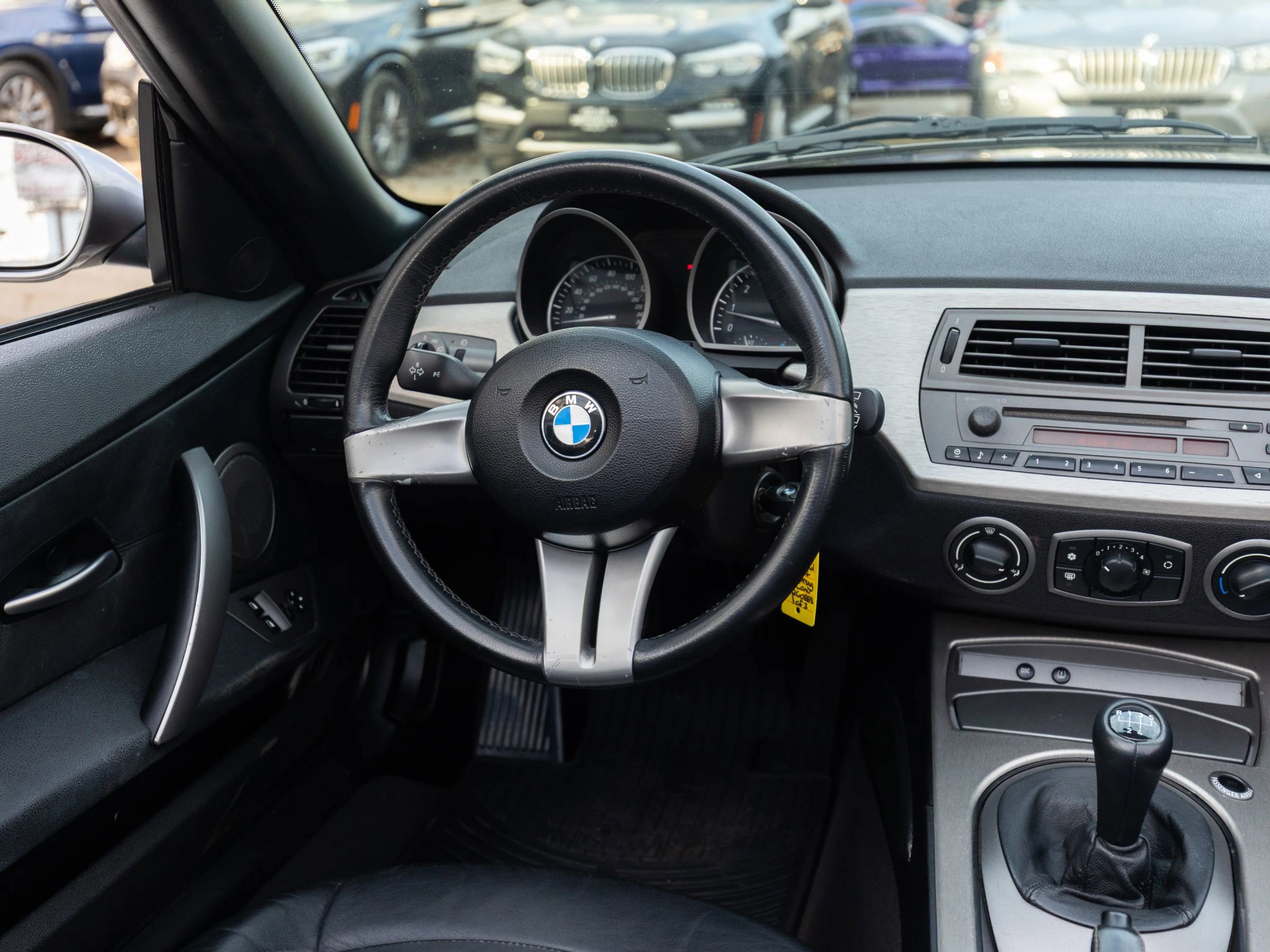 Used 2003 BMW Z4 2.5i image 24