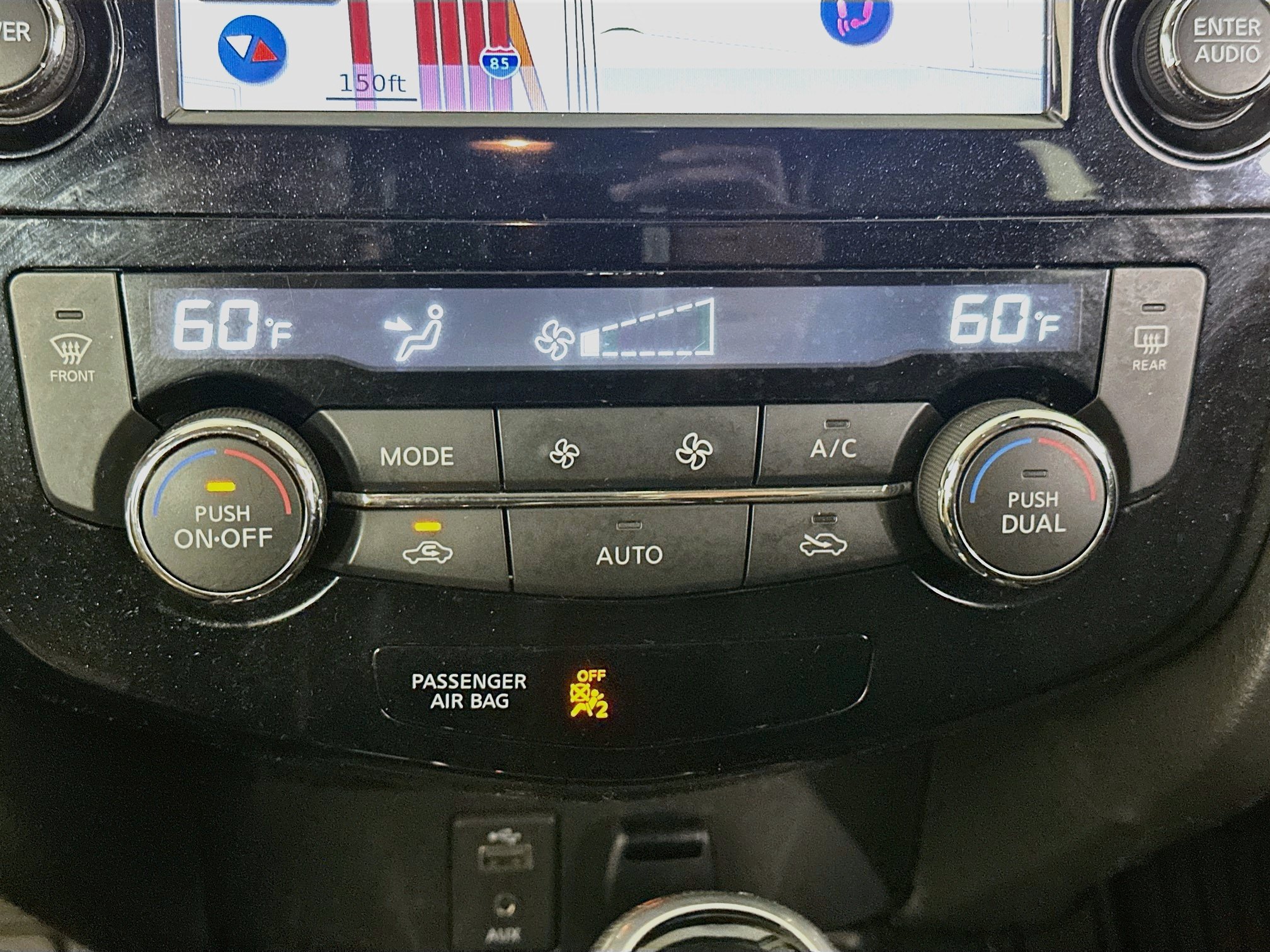 Used 2017 Nissan Rogue SL FWD image 24