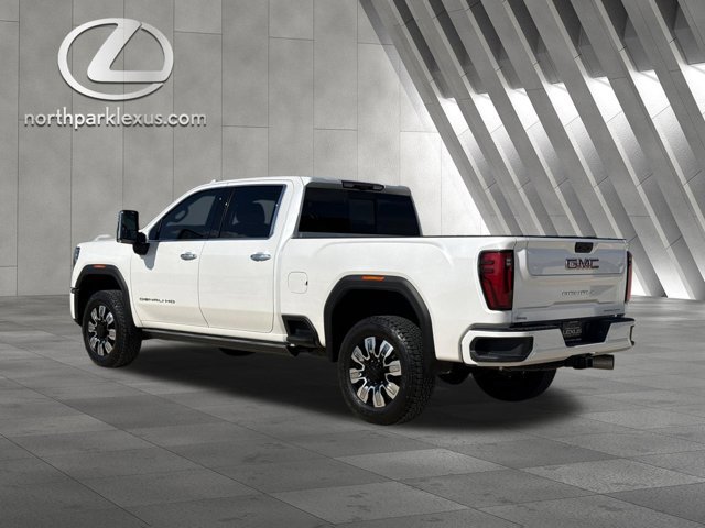 Used 2025 GMC Sierra 2500 Denali w/ Denali Reserve Package AWD/4WD image 2