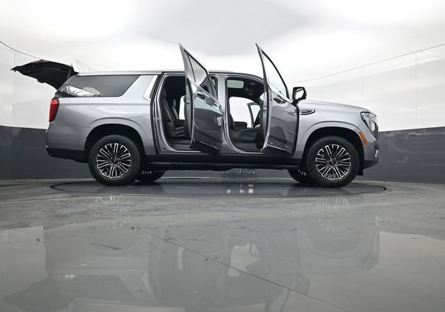 New 2026 GMC Yukon XL Elevation w/ Elevation Premium Package AWD/4WD image 34