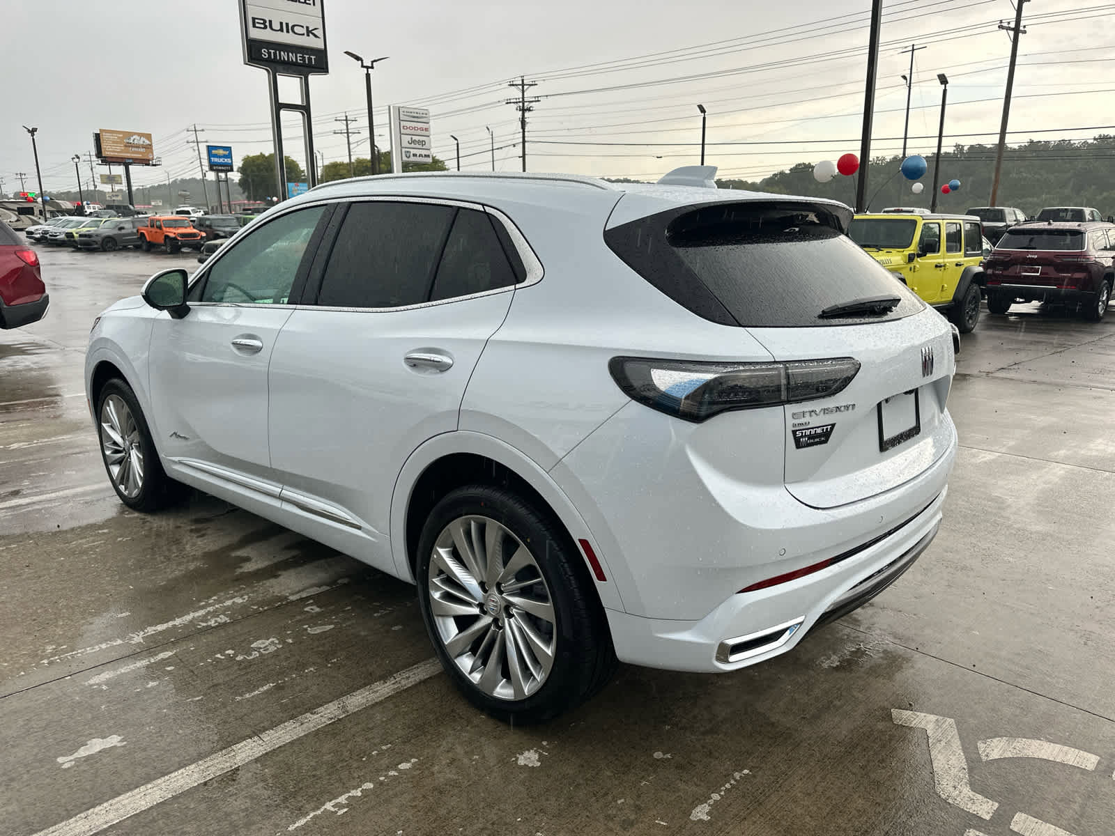 New 2025 Buick Envision Avenir image 6