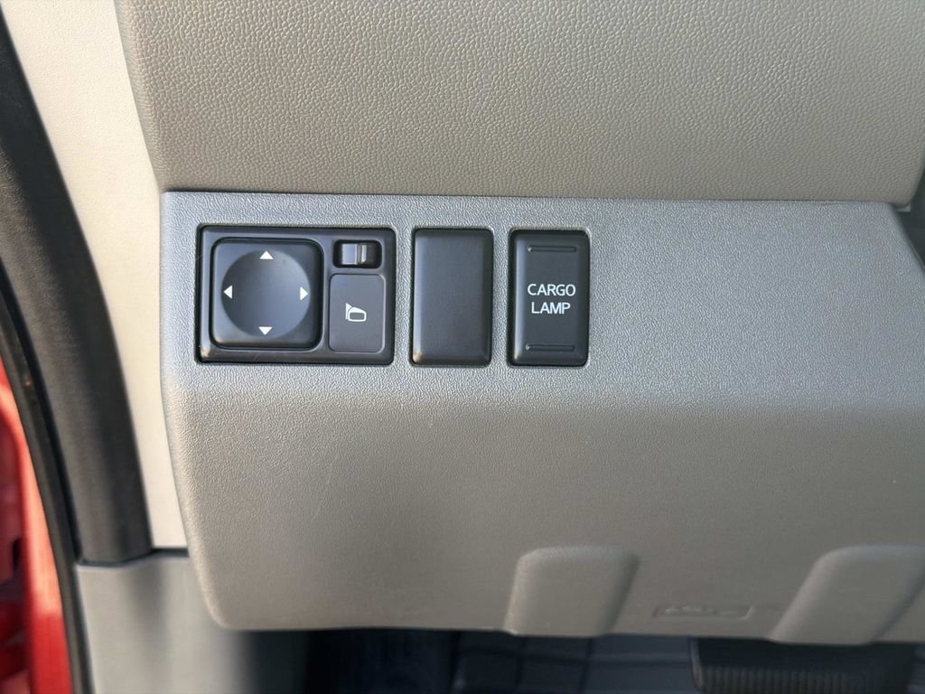 Used 2013 Nissan Frontier SL RWD image 21