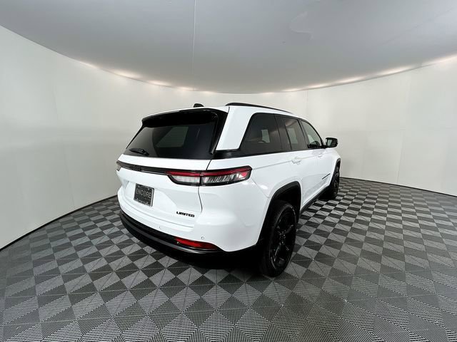 New 2025 Jeep Grand Cherokee Limited image 9