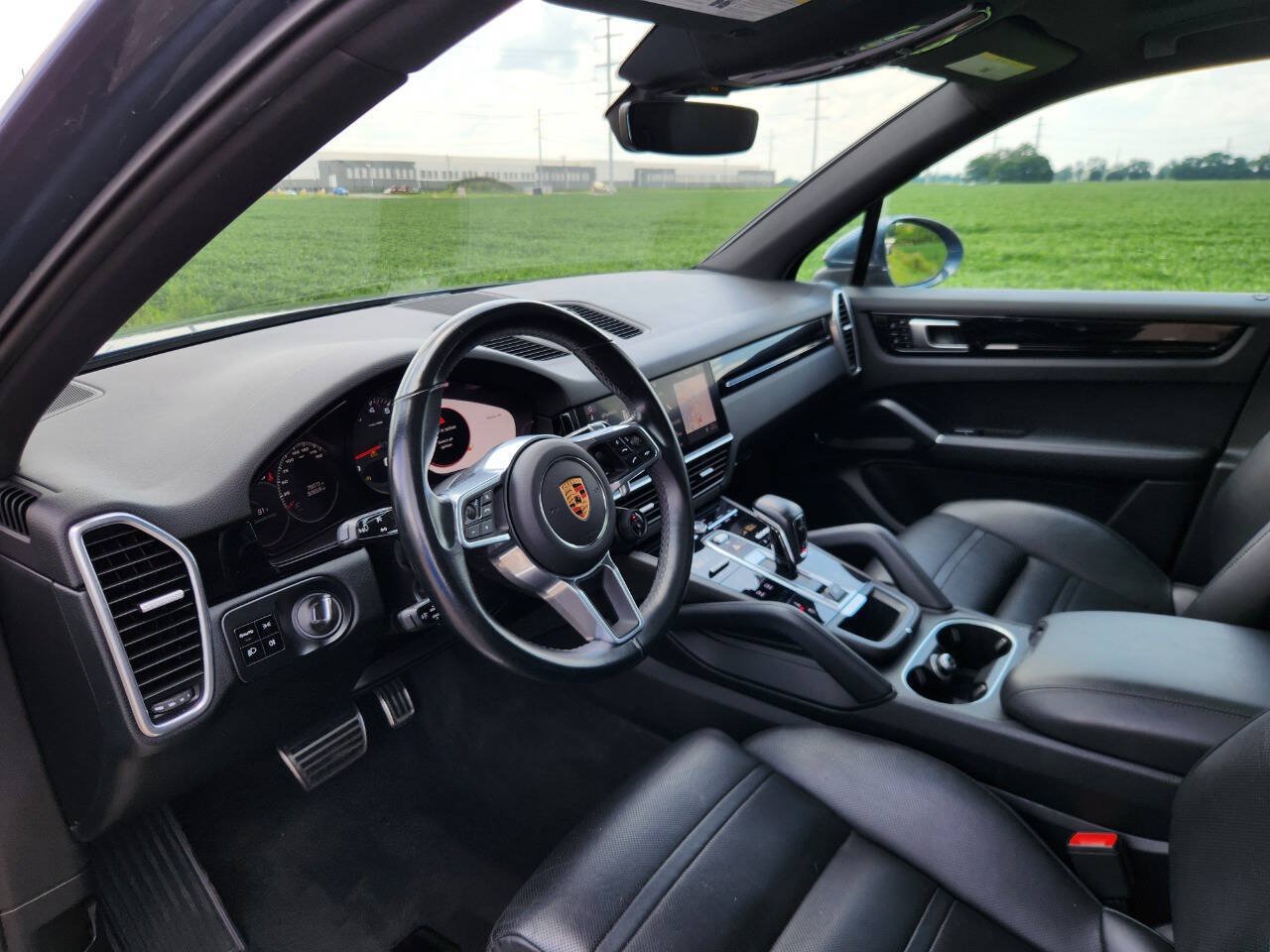 Used 2019 Porsche Cayenne S w/ Premium Package AWD/4WD image 21
