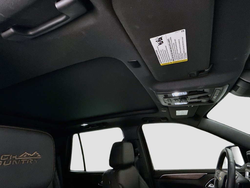 Used 2024 Chevrolet Tahoe High Country AWD/4WD image 17