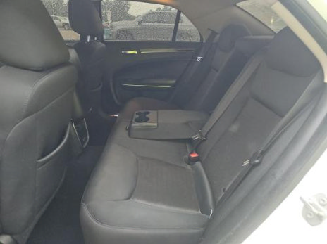 Used 2020 Chrysler 300 Touring w/ Sport Appearance Package RWD image 6