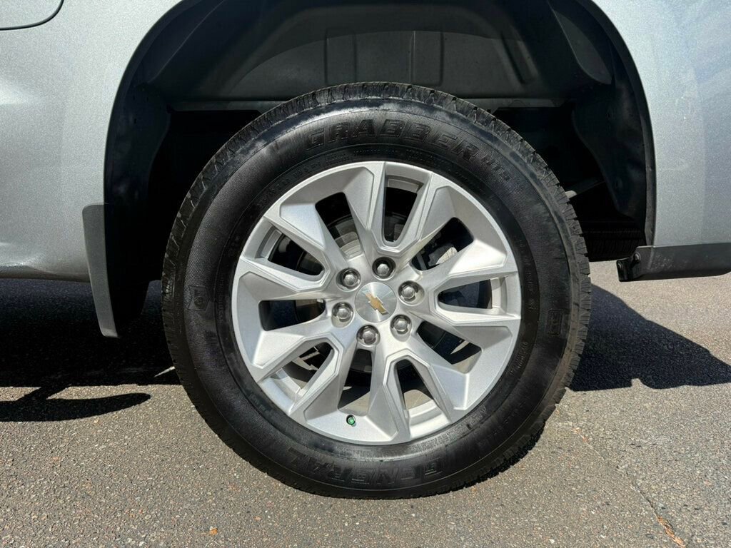 Used 2025 Chevrolet Silverado 1500 Custom image 8