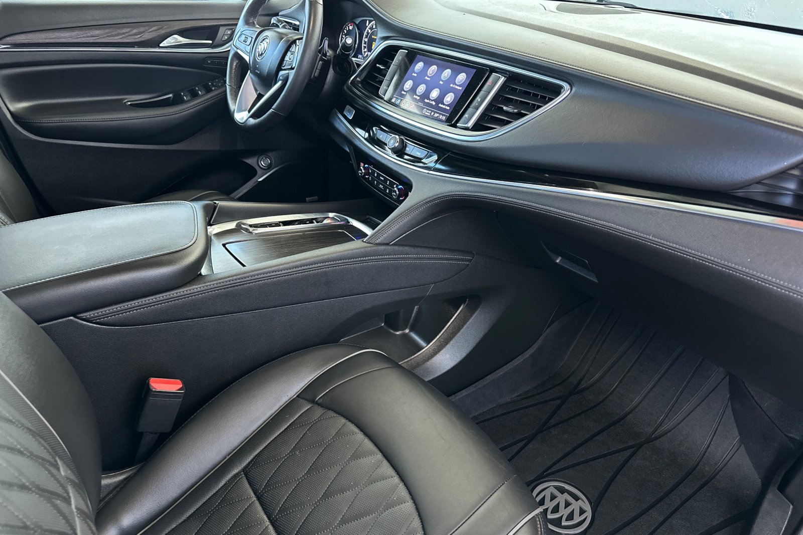 Certified 2023 Buick Enclave Avenir w/ Avenir Technology Package image 21