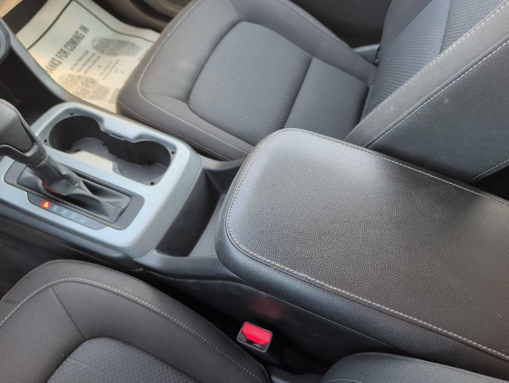 Used 2021 Chevrolet Colorado LT w/ LT Convenience Package RWD image 17
