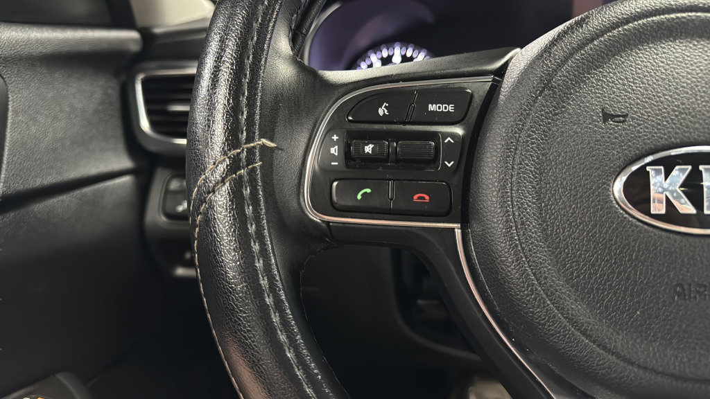 Used 2018 Kia Optima EX w/ Premium Package image 37