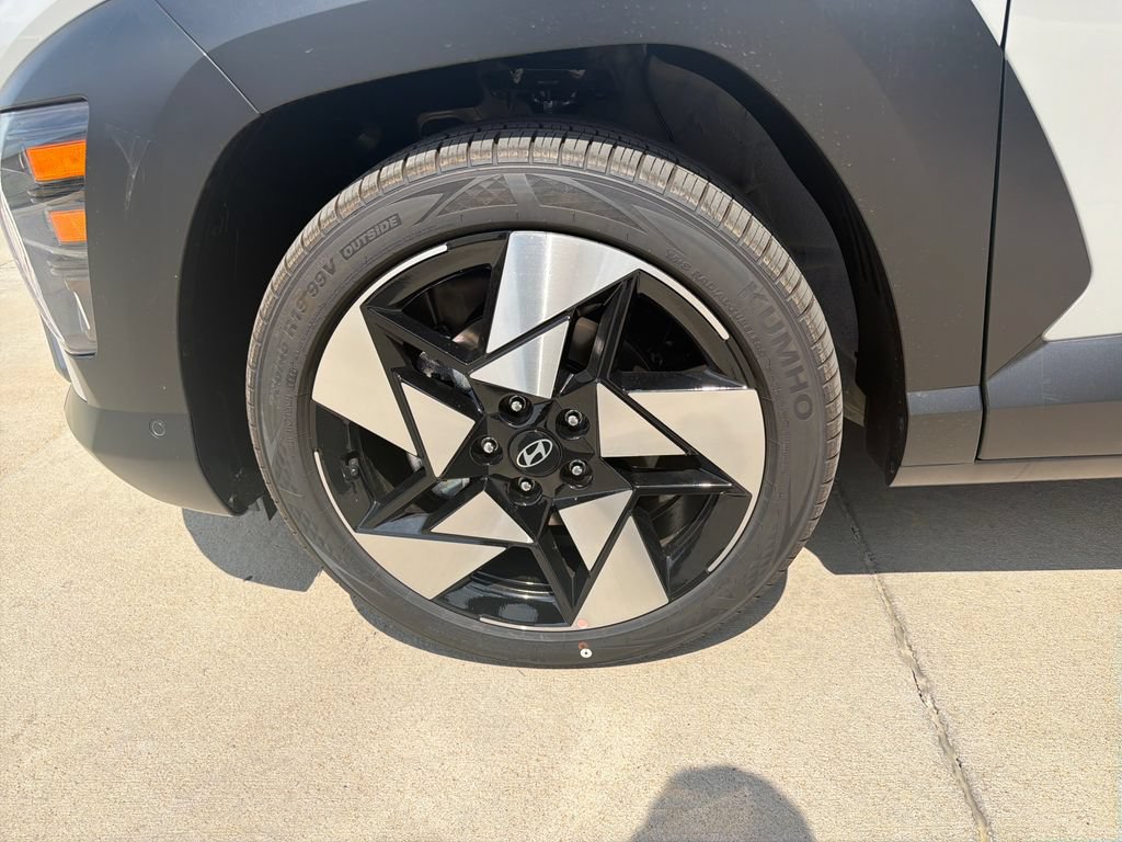 New 2026 Hyundai Kona Limited FWD image 12