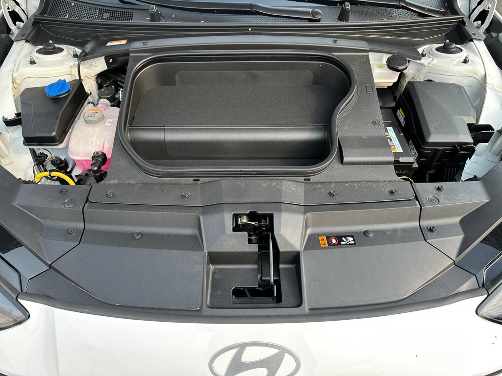 Certified 2025 Hyundai Ioniq 6 SEL AWD/4WD image 10