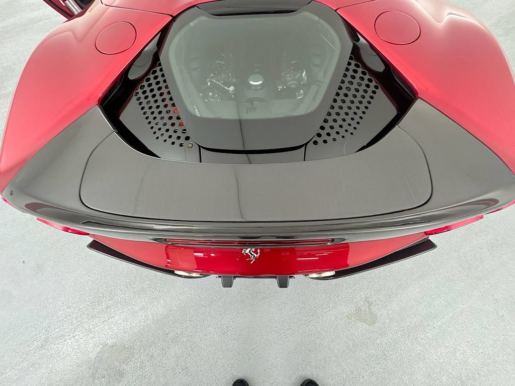 Used 2025 Ferrari SF90 Spider AWD/4WD image 40