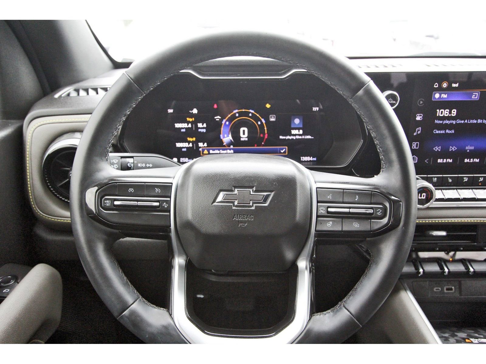 Used 2025 Chevrolet Colorado ZR2 w/ Technology Package AWD/4WD image 14