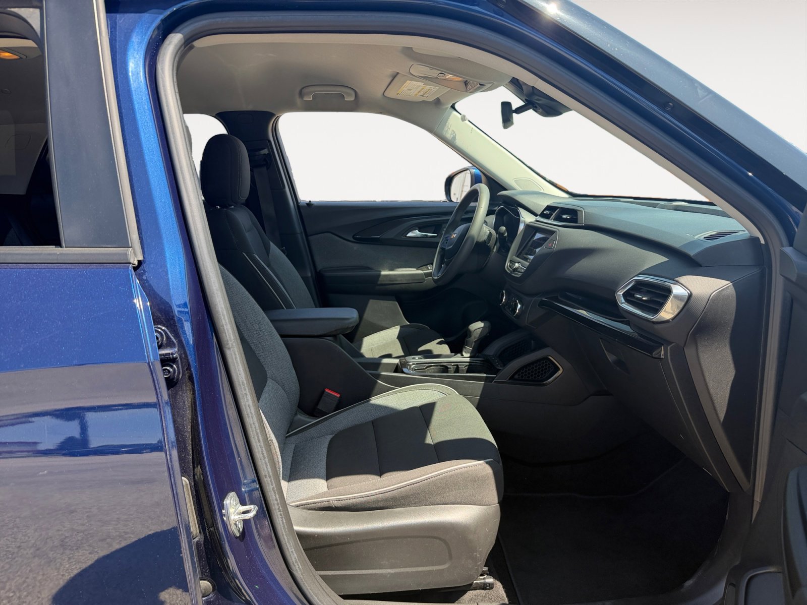 Used 2022 Chevrolet TrailBlazer LT AWD/4WD image 15