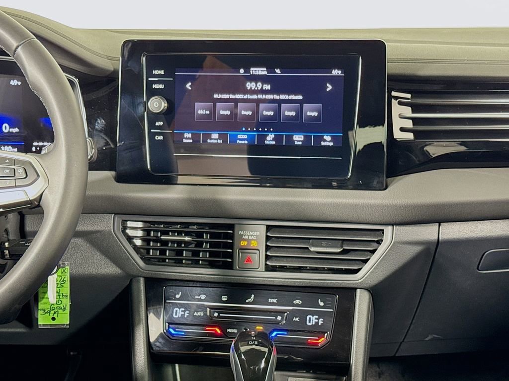 Used 2025 Volkswagen Jetta Sport image 14