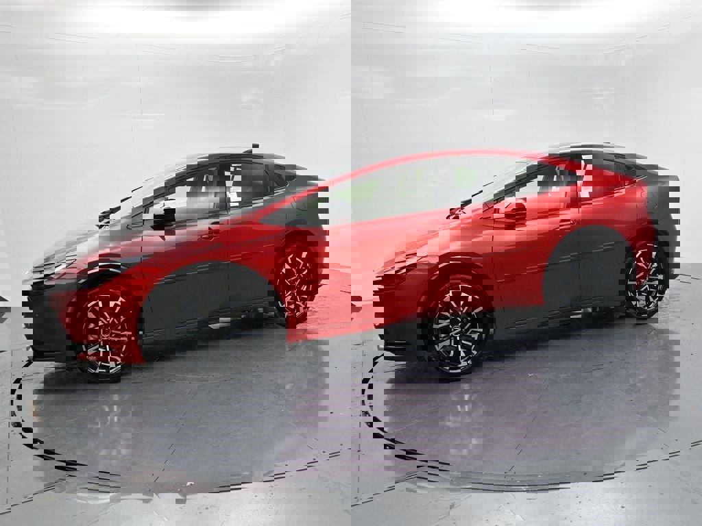 New 2026 Toyota Prius Plug-In Hybrid image 4