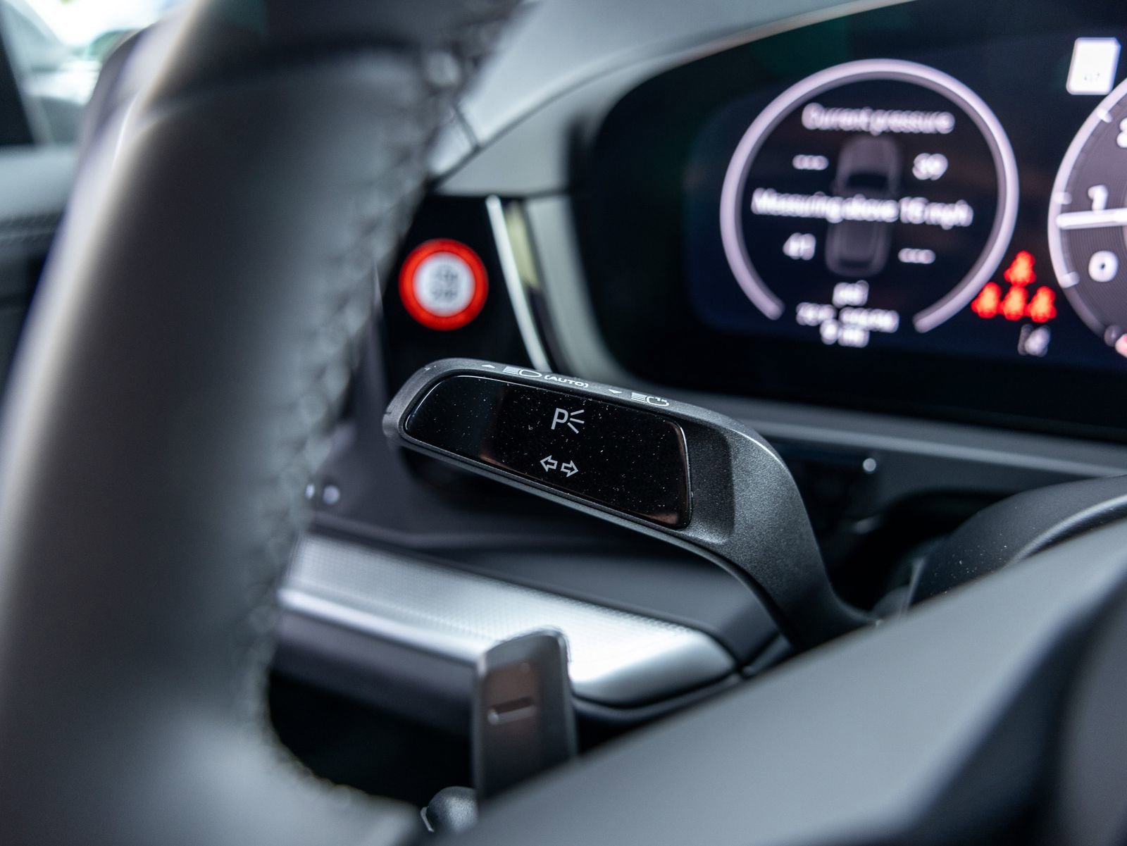 Certified 2025 Porsche Cayenne image 41