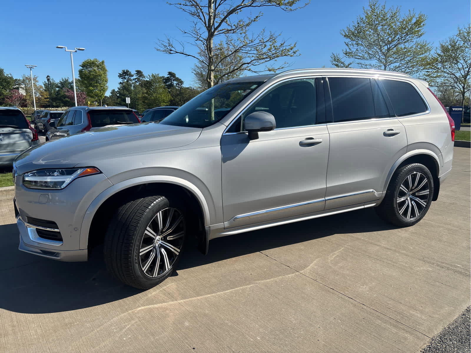Used 2023 Volvo XC90 B6 Plus w/ Protection Package Premier AWD/4WD image 3