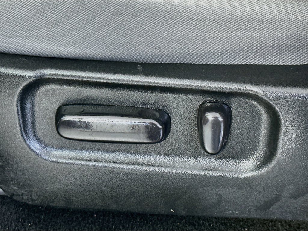 Used 2021 Toyota Tacoma SR5 AWD/4WD image 22