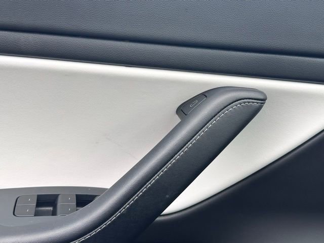 Used 2021 Tesla Model 3 Long Range AWD/4WD image 22