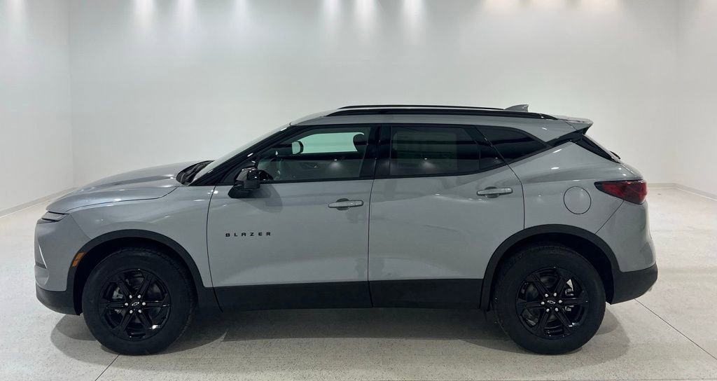 New 2026 Chevrolet Blazer LT w/ Convenience Package image 2