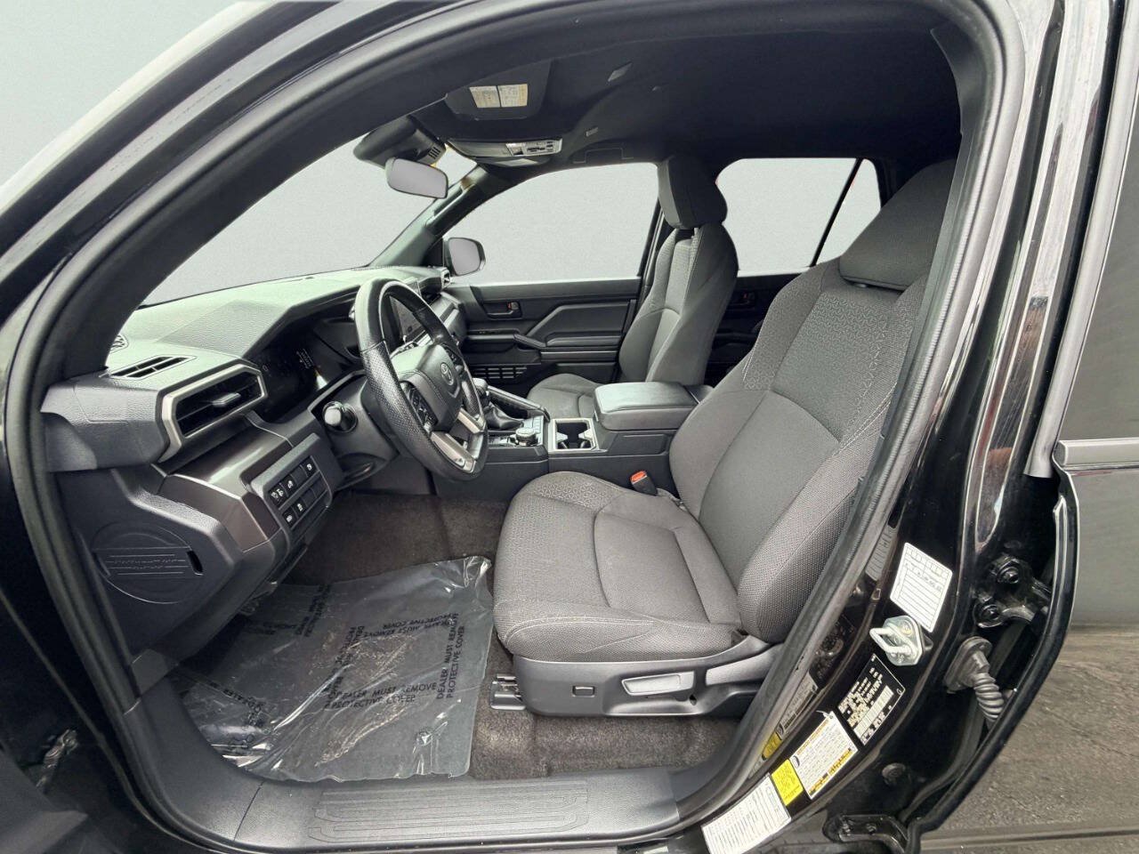 Used 2025 Toyota 4Runner SR5 AWD/4WD image 16