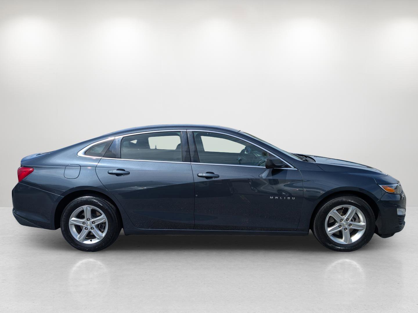 Used 2020 Chevrolet Malibu LS image 4