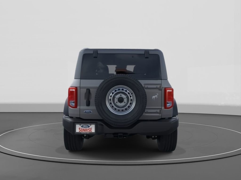 New 2025 Ford Bronco 4-Door image 5