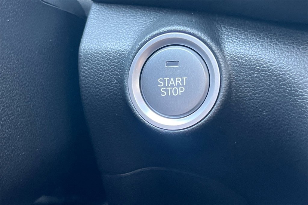 Used 2022 Hyundai Kona Limited image 24