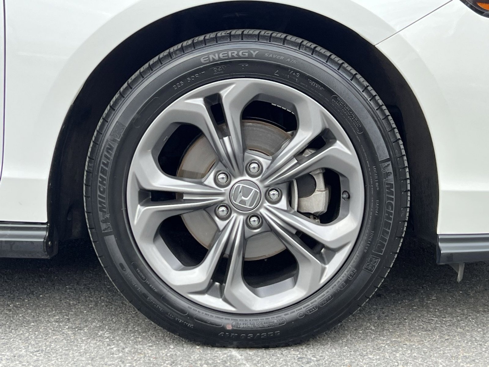 Used 2024 Honda Accord EX image 10