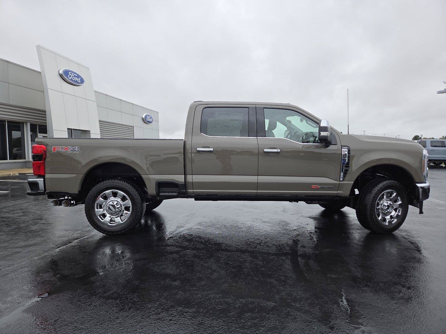 New 2027 Ford F350 Lariat w/ Lariat Ultimate Package AWD/4WD image 21