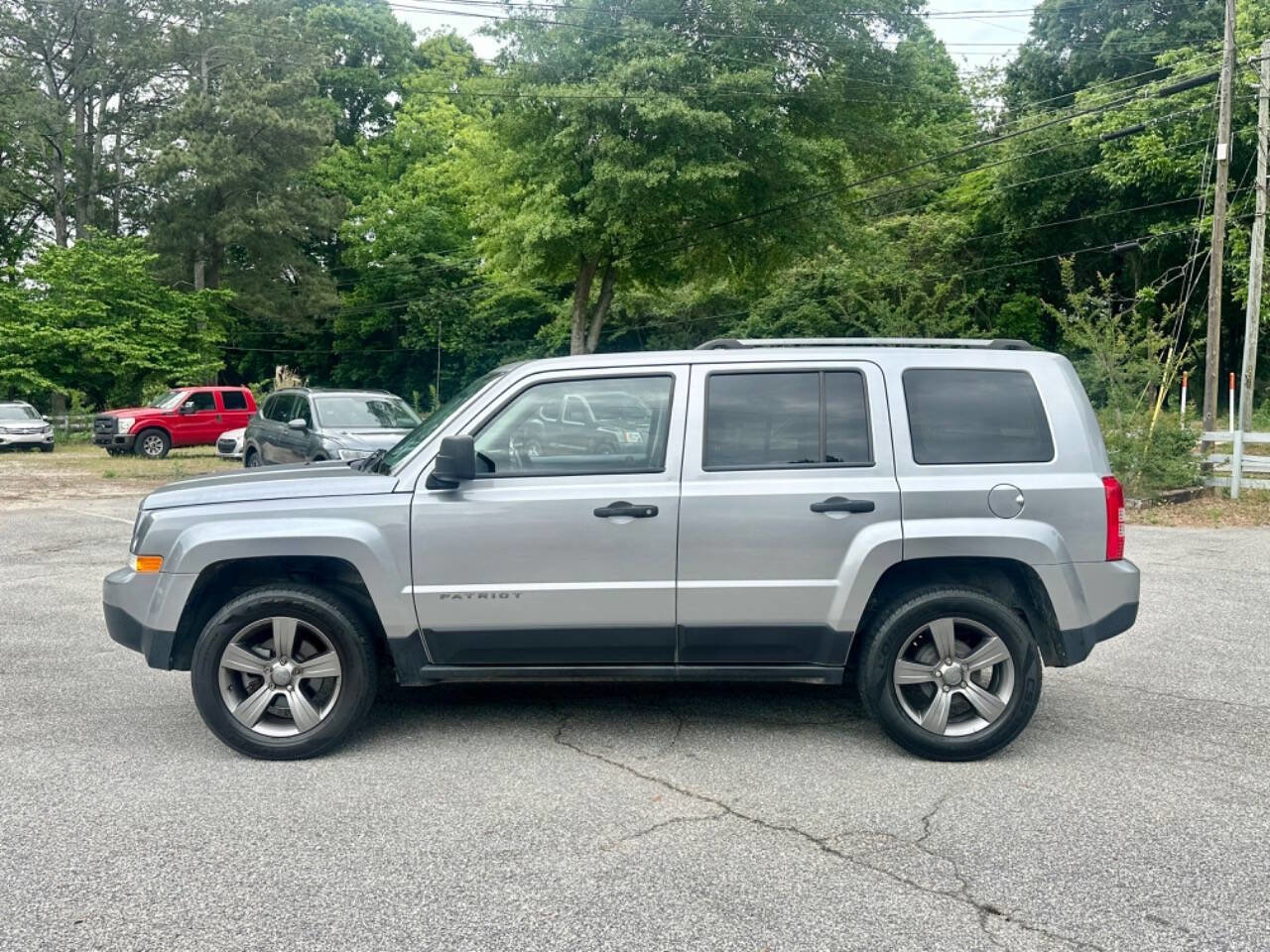 Used 2016 Jeep Patriot Sport FWD image 4