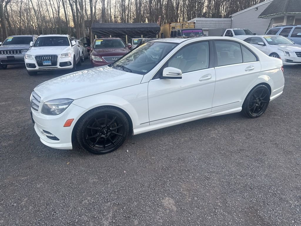 Used 2011 Mercedes-Benz C 300 4MATIC Sedan image 29