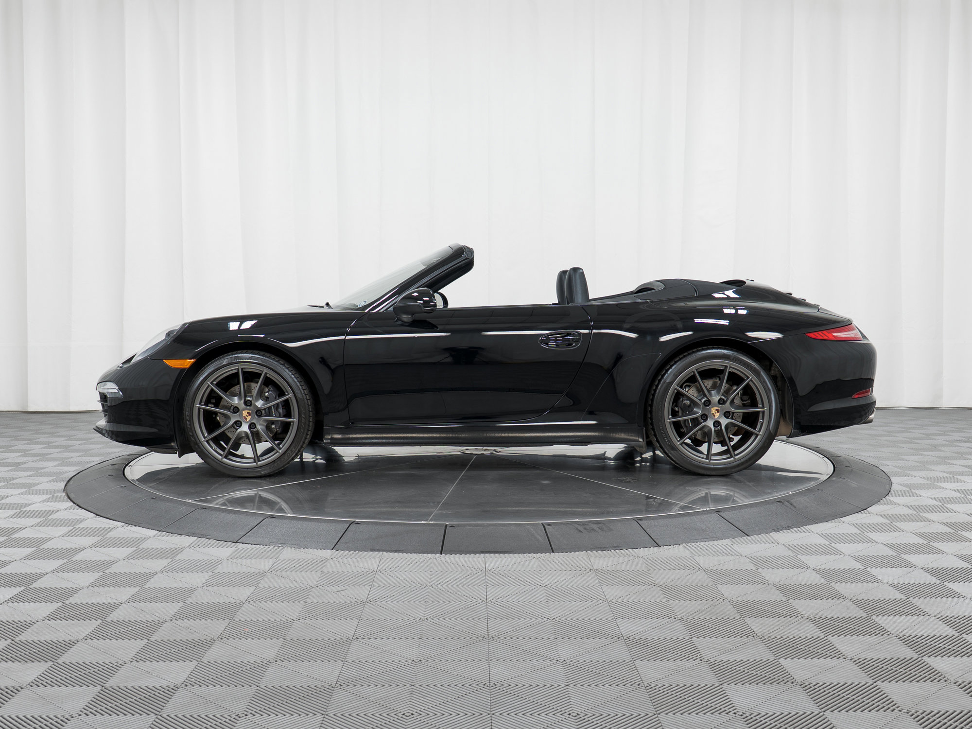 Certified 2014 Porsche 911 Carrera image 2