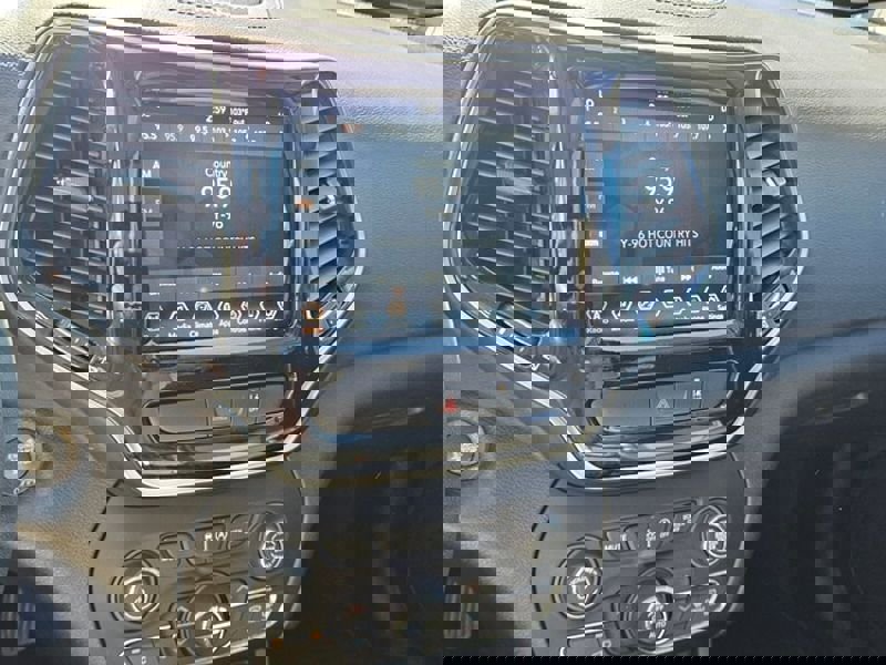 Used 2022 Jeep Cherokee Limited image 24