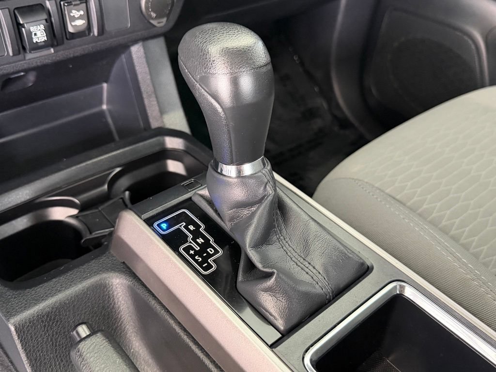 Certified 2019 Toyota Tacoma SR5 AWD/4WD image 26
