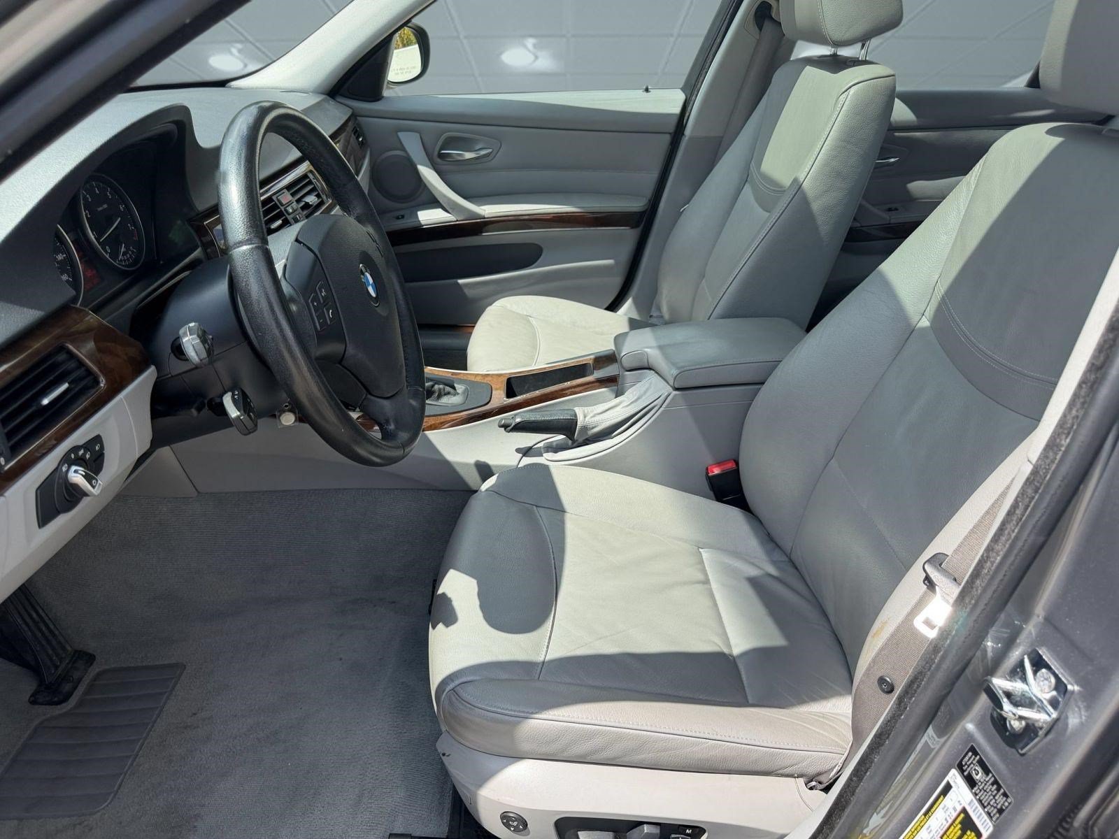Used 2009 BMW 328i Sedan RWD image 5